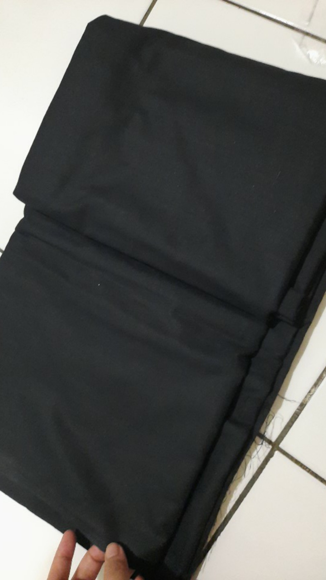 Bahan Kain Meteran Katun Lembut Polos Lebar 240 Cm Polos Hitam