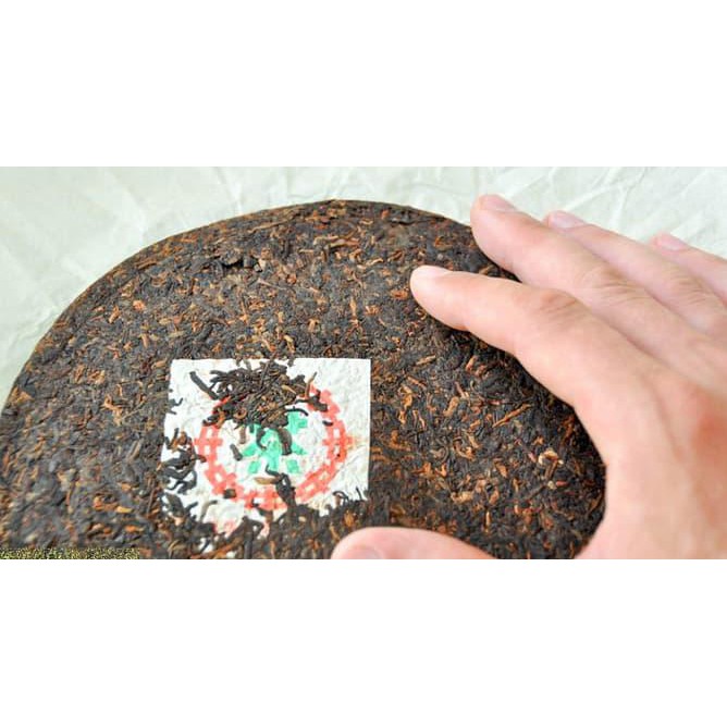 

2GJJ TEH YUNNAN PU ER CHA / CHINESE TEA GIFT / FAMOUS TEA IN CHINA / HADIAH 8RQQ