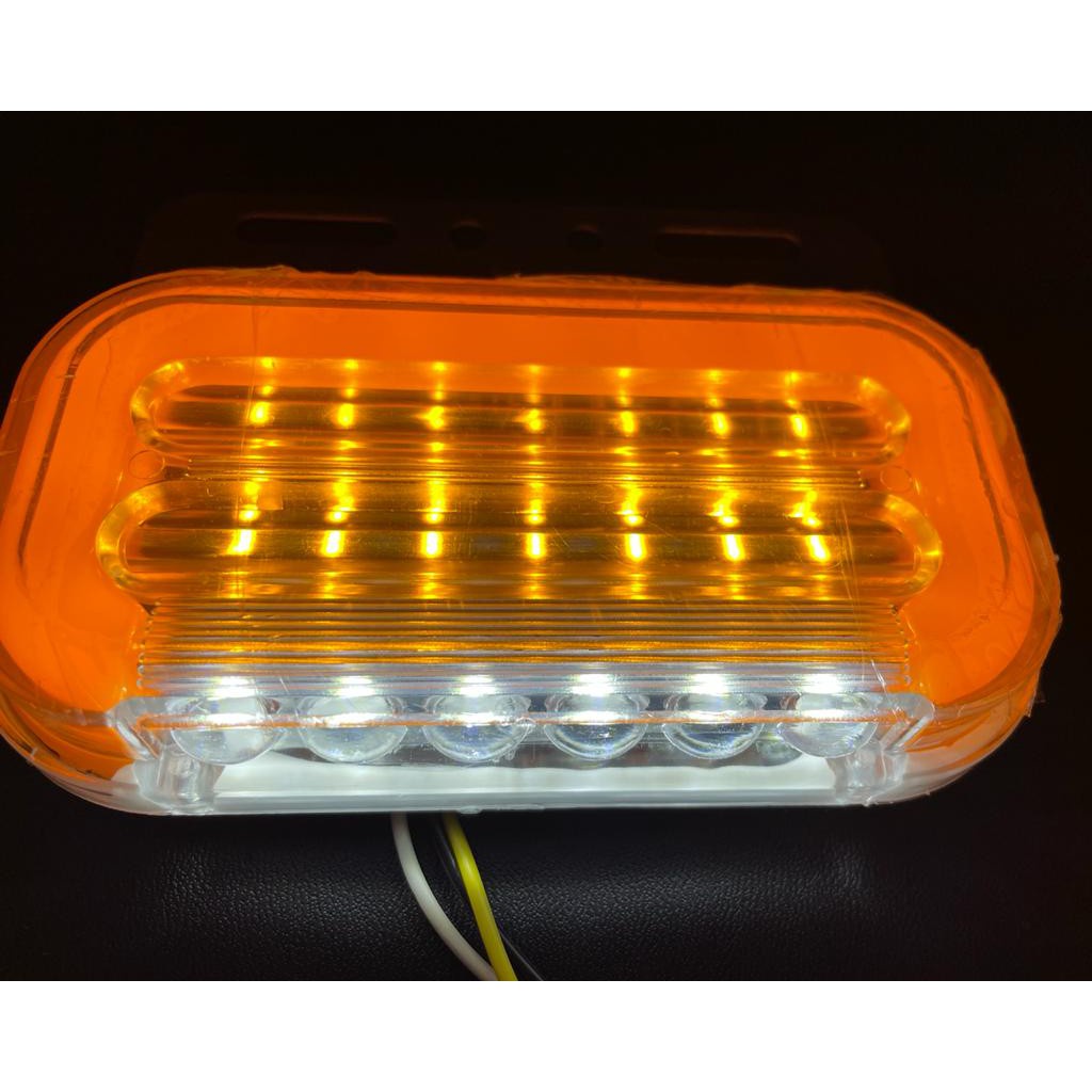 Lampu Bak Samping Besar Truk 12 Volt 24 Volt Sein Nyala Running 40LED