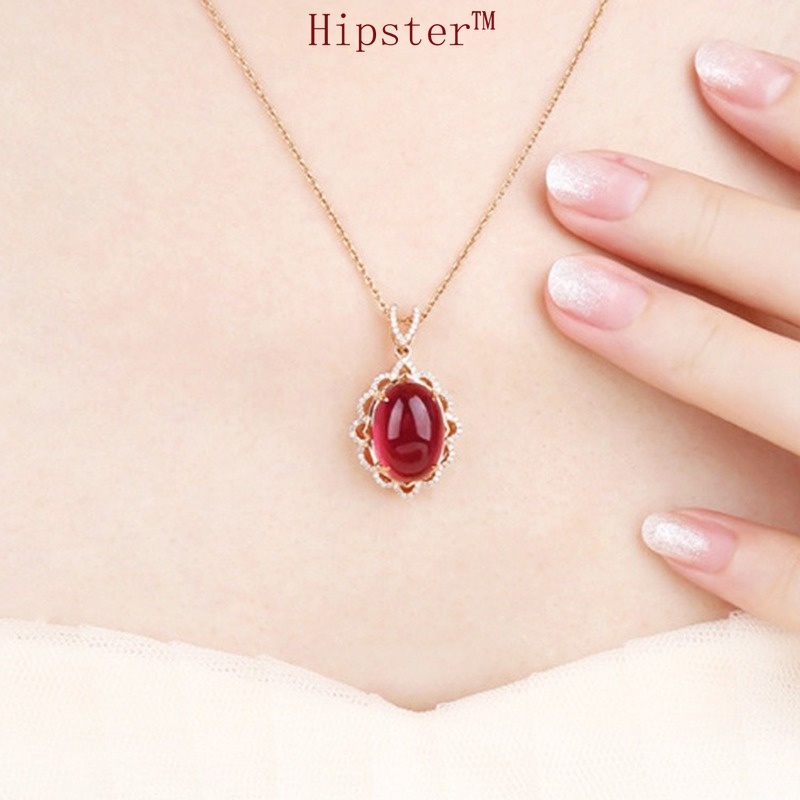 New Graceful and Fashionable Rose Gold Inlaid Ruby Pendant Clavicle Chain