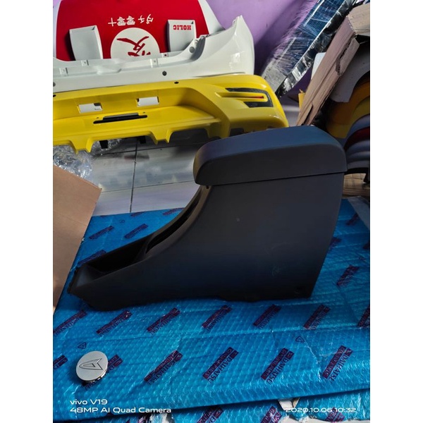 console box ayla agya