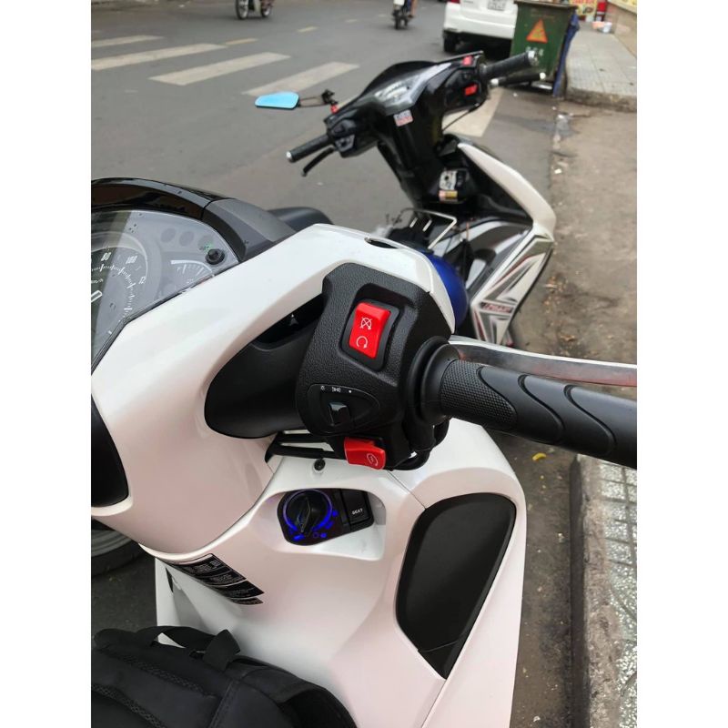 Saklar idling stop system + starter merah Vietnam tombol saklar Honda vario 125 150 beat revo helm in pcx cbu scoopy new vario wave saklar vietnam saklar lampu jauh dekat on off