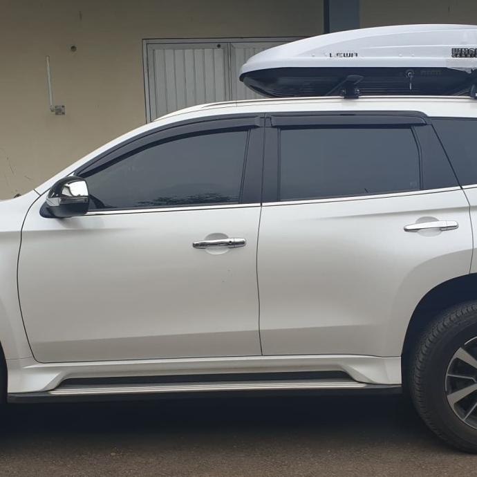 Roofbox Whale Lewa Putih Dan Flush Hitam