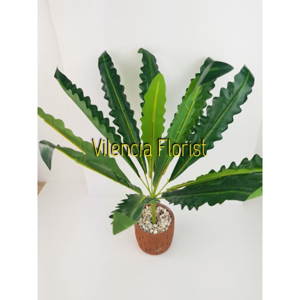 DAUN PAKIS GELOMBANG CINTA KADAKA PALSU PLASTIK ARTIFICIAL DEKORASI/DAUN PALSU