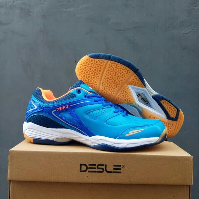 SEPATU DESLE ORIGINAL 100% TENIS BADMINTON FUTSAL