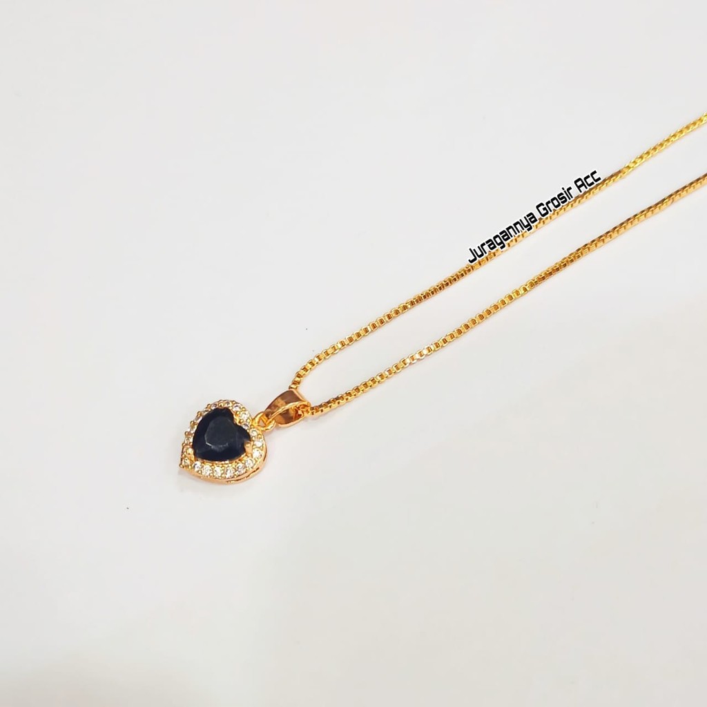 TITANIUM Kalung Motif Love Permata Hitam 2 Varian Rantai Simple Menawan Anti Karat