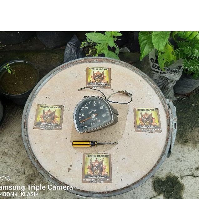 speedometer v75 ORIGINAL speedometer yamaha v75 spido yamaha v75 spedo yamaha v75 spidometer v75 spi