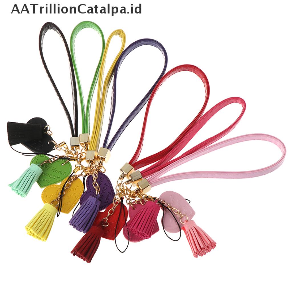 (AATrillionCatalpa) Tali Lanyard Motif Hati Aksen Rumbai Untuk Gantungan Kunci / Handphone