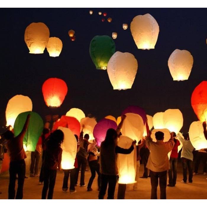 10 pcs Lampion Terbang / Sky Lantern / Flying Lantern / Lentera Terbang Warna Warni