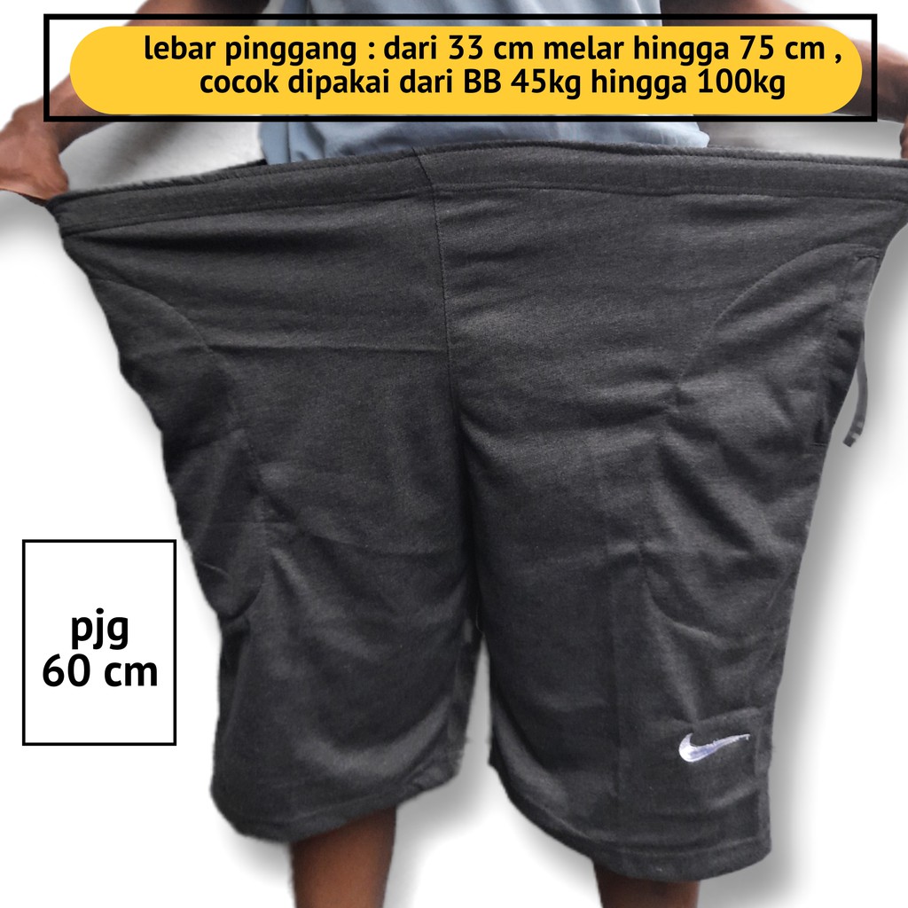 Celana pendek boxer kolor ada 3 varian ukuran dari ukuran kecil hingga jumbo