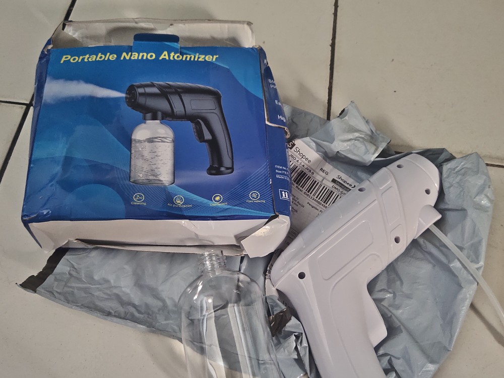 (ready Stock & Fast Shipping > 800ml Mesin Disinfektan Nano Spray Wireless Dengan Lampu Biru