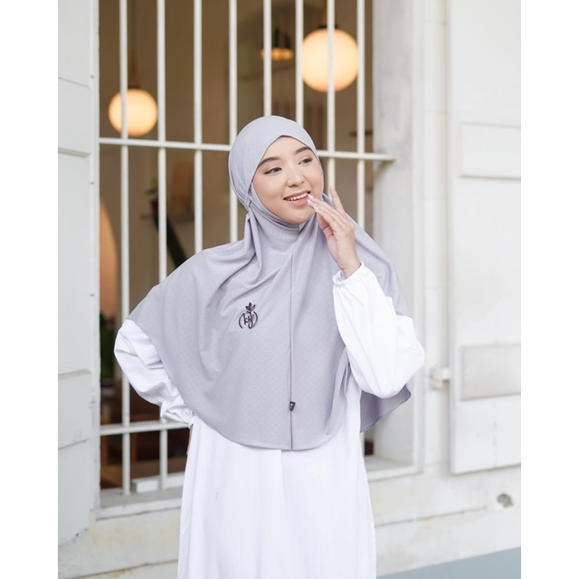 Koyu Hijab Instan Bergo Jersey Premium Liliana