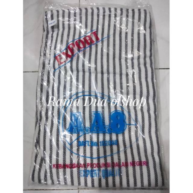 Selimut garis AA8