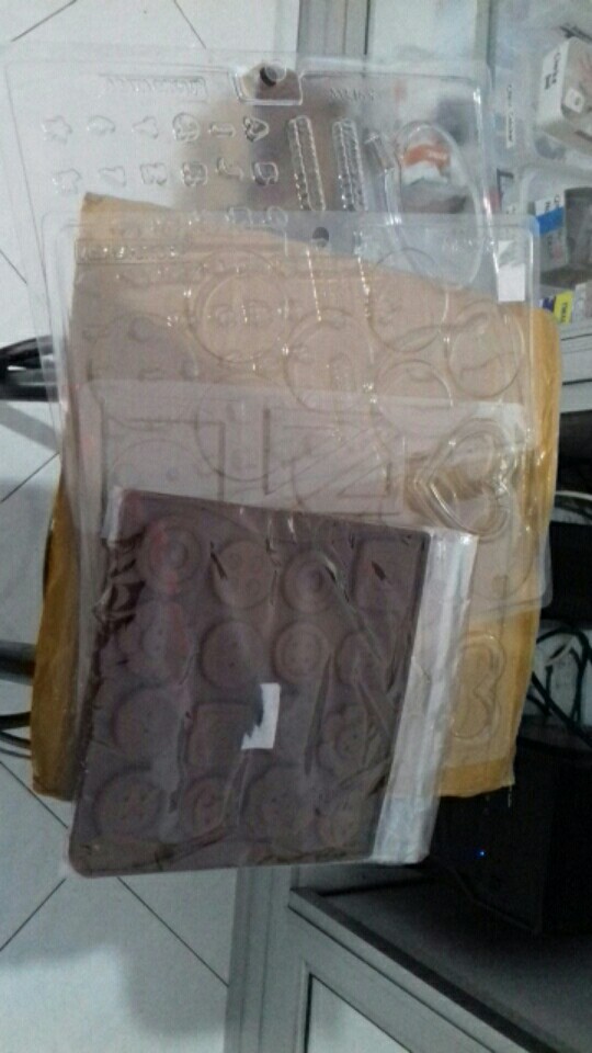 Cetakan Coklat Silikon Kancing Bunga Dan Bulat Kotak