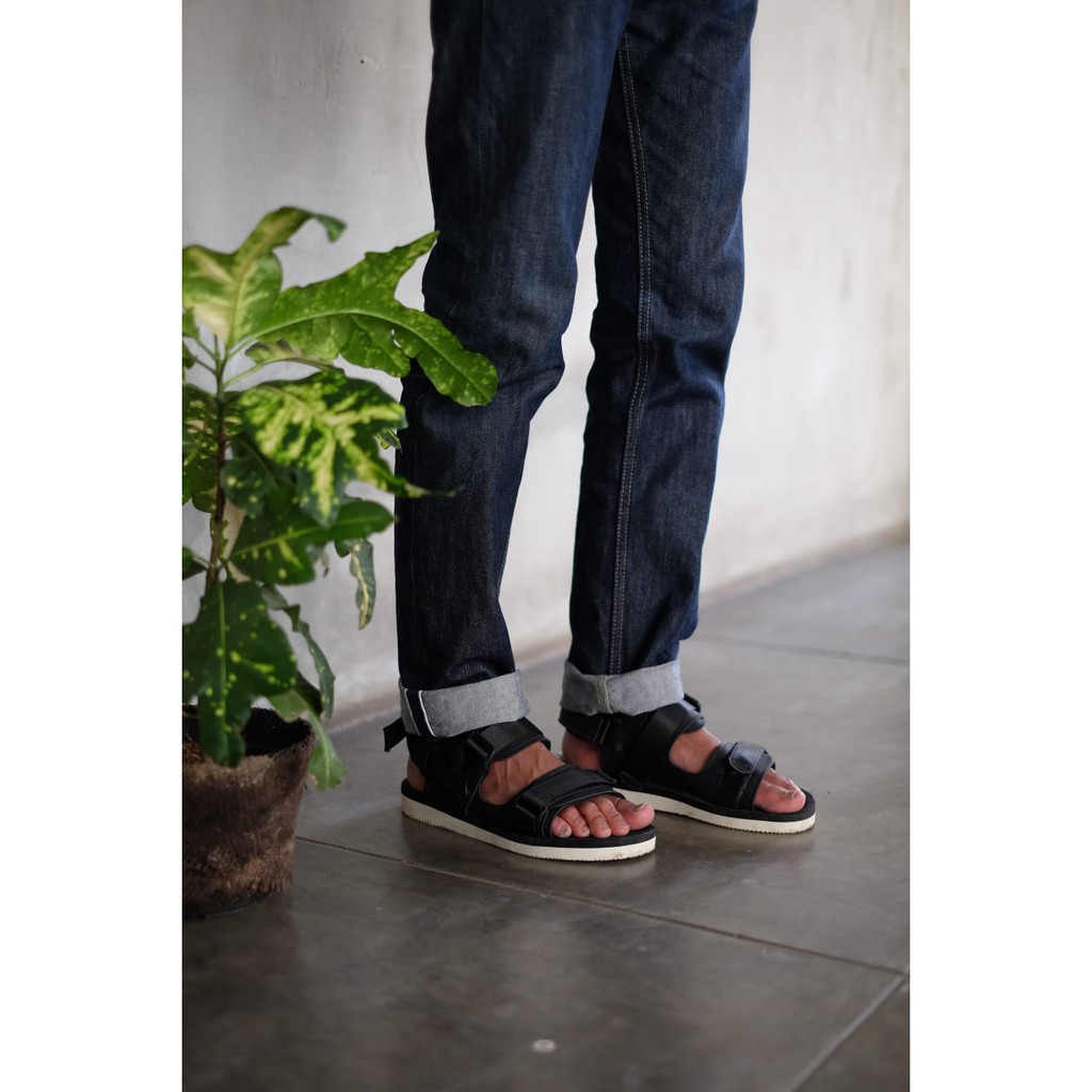 sandal kasual volkerfootwear / sandal santai cuuter black