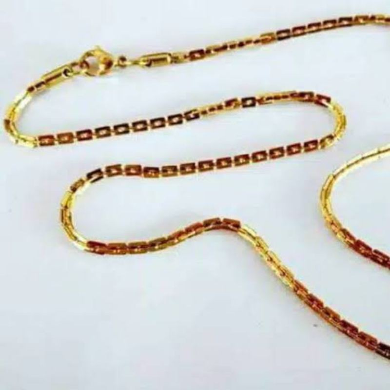 kalung titanium kotak gold anti luntur[Bayar di Tempat]