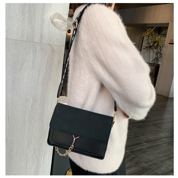 TM-77 tas selempang wanita mini simple basic square bag import korea jepang