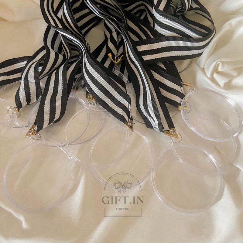 Medali Akrilik insert paper