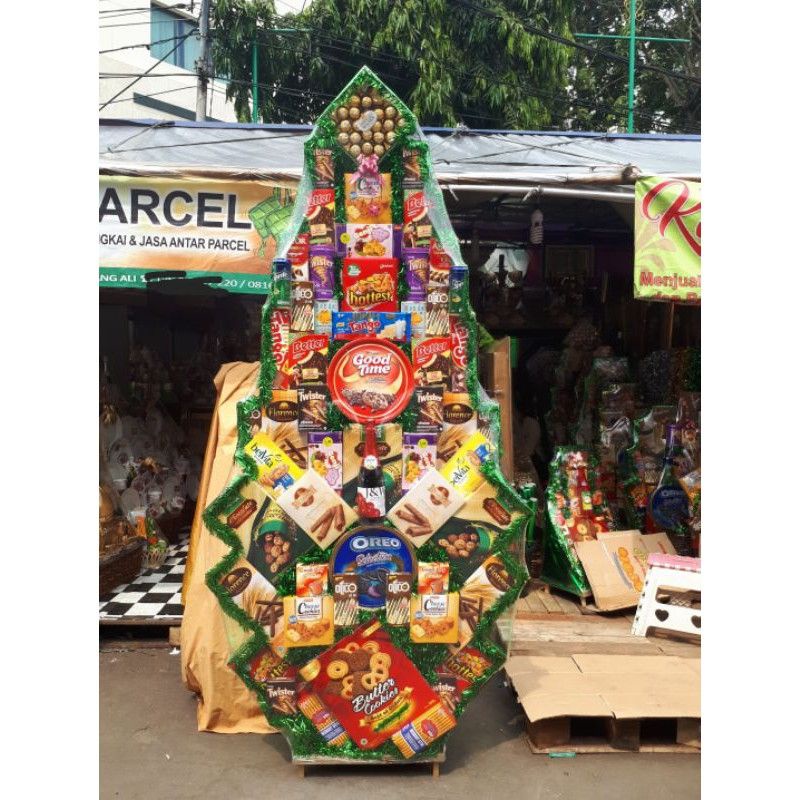 

Parcel Lebaran Idul Fitri Besar Mewah - tinggi 2,2 meter Full Ondel-ondel