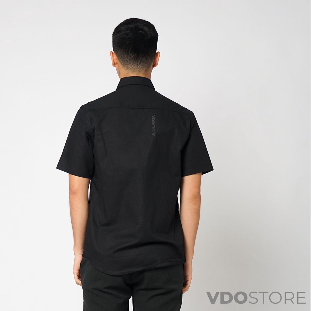 KEMEJA PRIA HITAM BASIC LENGAN PENDEK BAJU POLOS DEWASA PREMIUM KEMEJA KERJA TEBAL M L XL HITAM PUTIH NAVY ARMY CREAM KEMEJA KANTOR FORMAL SANTAI CASUAL SEMI KASUAL VIRAL MURAH KATUN KUALITAS