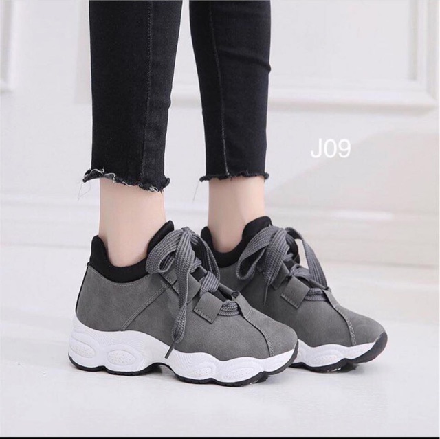 Sneakers J09