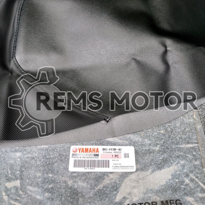 KULIT JOK AEROX 155 2017 LIST HITAM B65-F470F-02 ORIGINAL YAMAHA SARUNG COVER SADEL ORI YGP