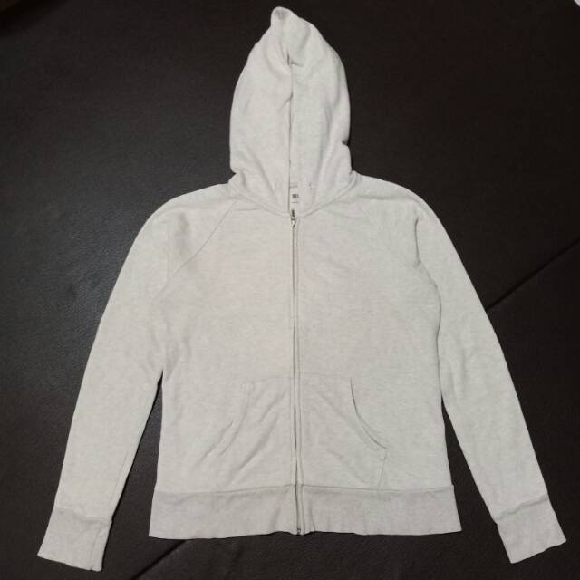Jaket Zip Hoodie Uniqlo cream size L original second