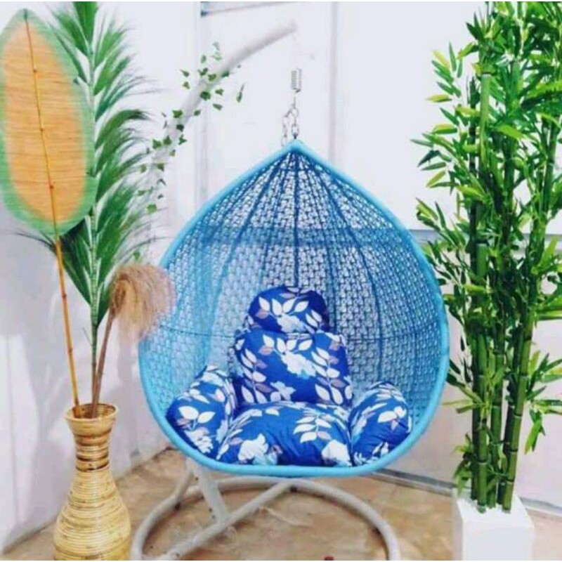 KURSI AYUNAN GANTUNG ROTAN