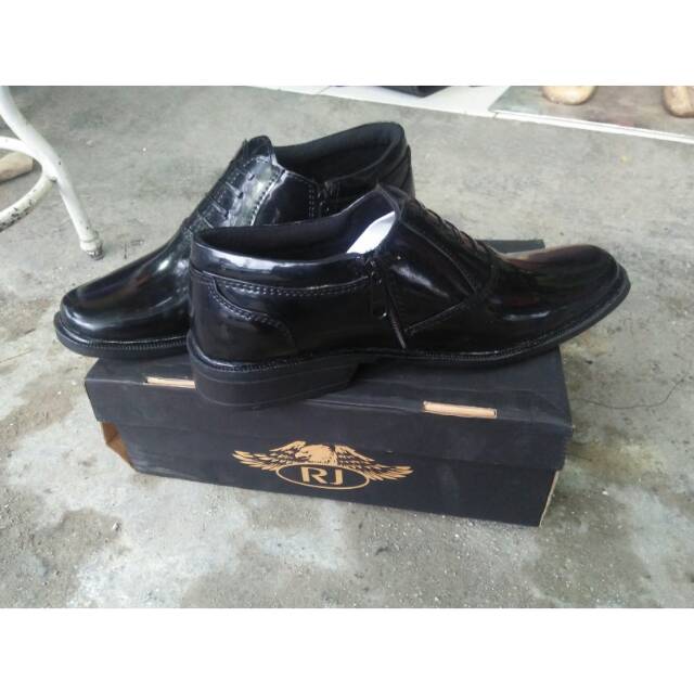 Sepatu PDH Kulit Kilap sintetis PDH R.02
