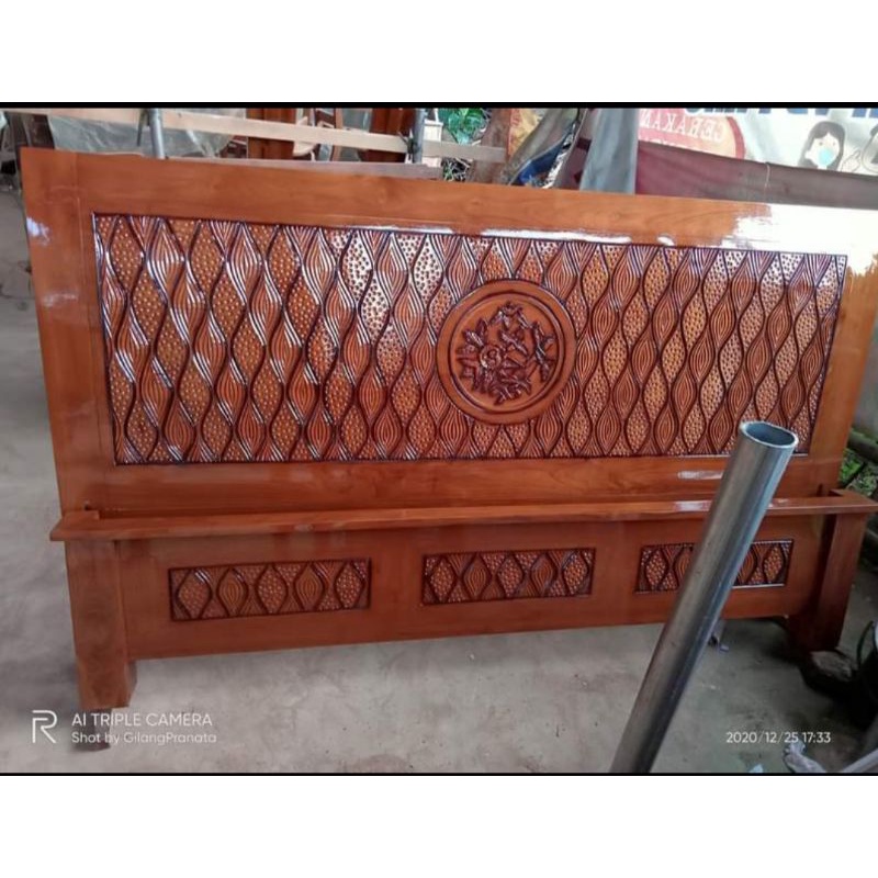 TERLARIS DIPAN MINIMALIS JATI JEPARA