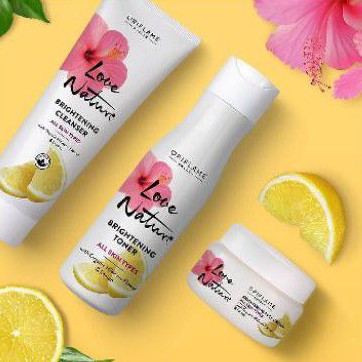 Love Nature Brightening with Organic Hibiscus Flower &amp; Lemon