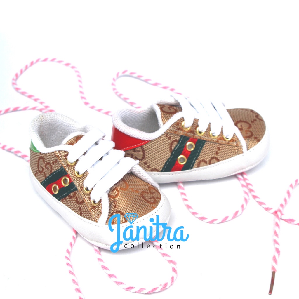 janitra sepatu baby prewalker gc batik grosir per kodi/20PCS