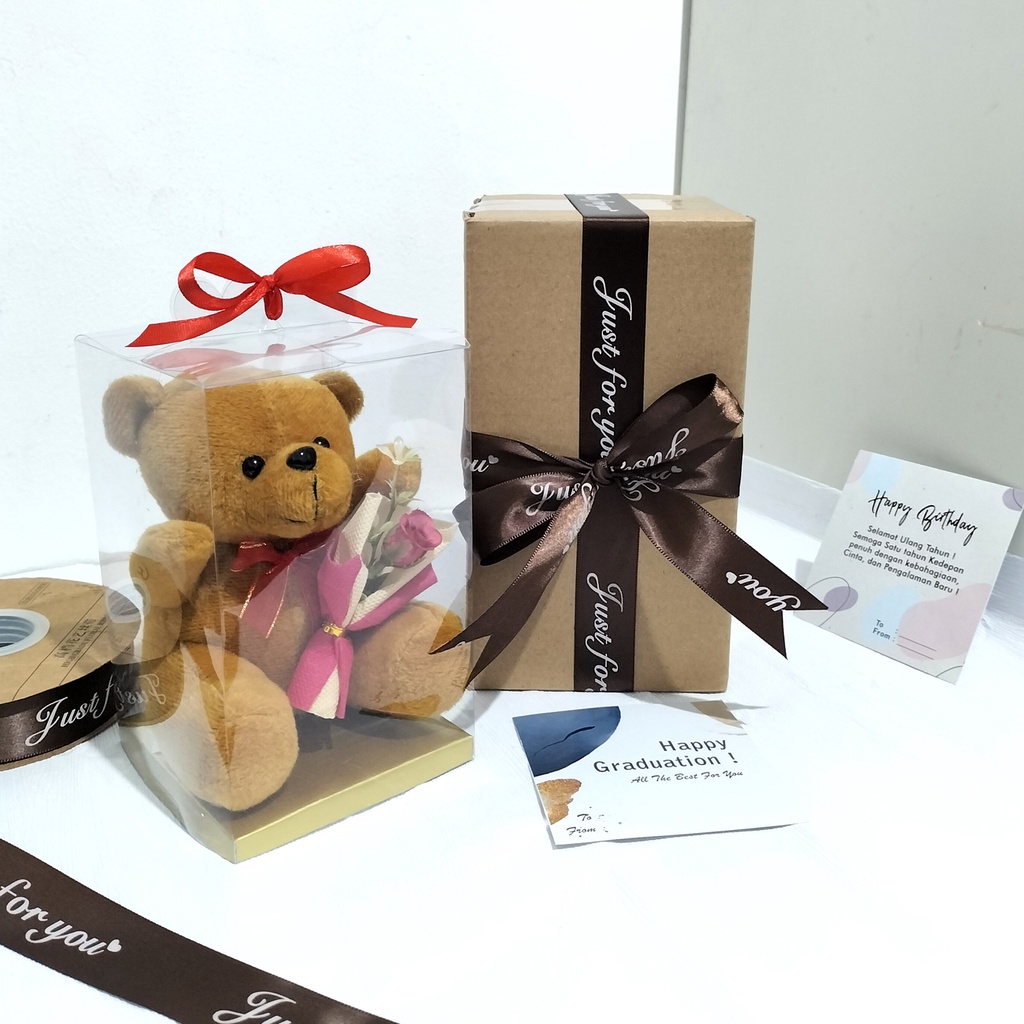 Hampers Kado Surabaya buket boneka beruang kado wisuda hampers boneka bear mini kado ulang tahun boneka beruang lucu