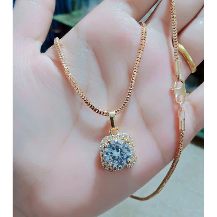 Fourfashion Kalung+Liontin Motif Permata Kotak Kekinian HH085