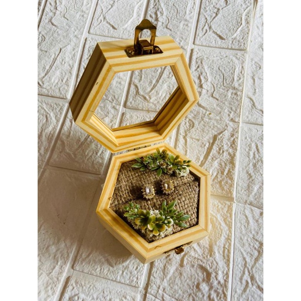 RINGBOX KAYU RUSTIK BOC CINCIN HEXAGONAL TEMPAT CINCIN TUNANGAN KOTAK CINCIN NIKAH