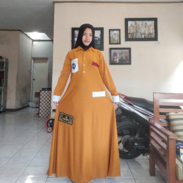 Gamis fendi