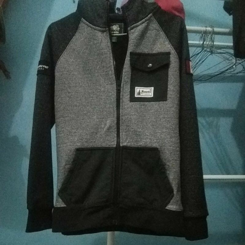 zipper hoddie roots canada second