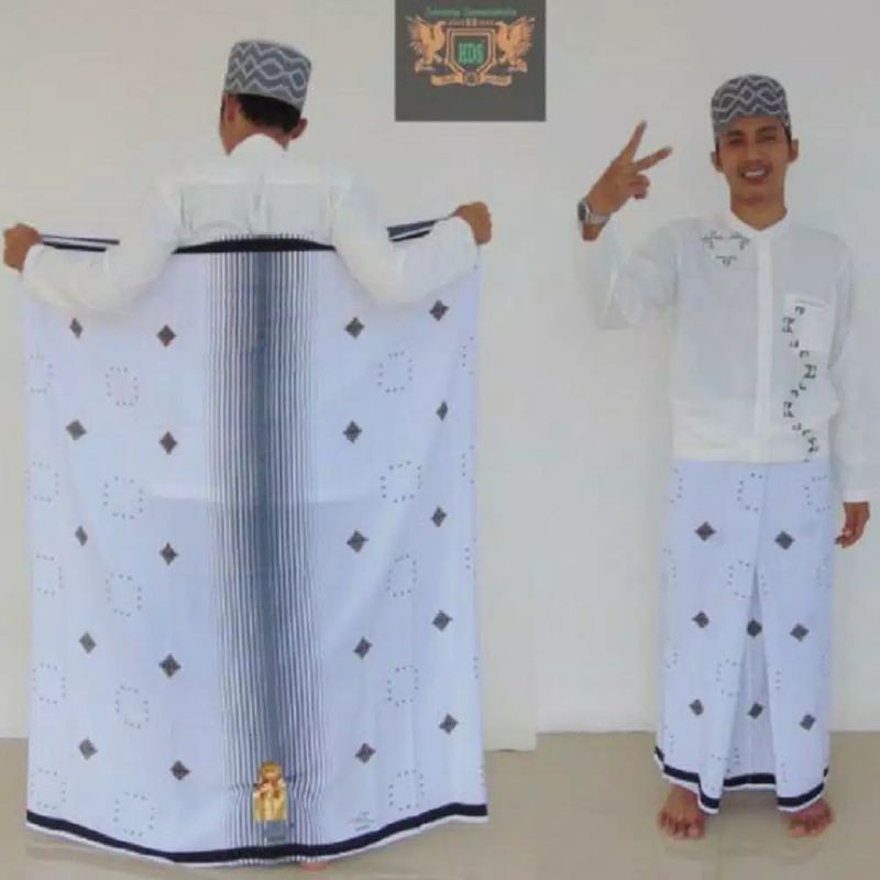 Aulia - Sarung Hds Putih Polos &amp; Putih Motif