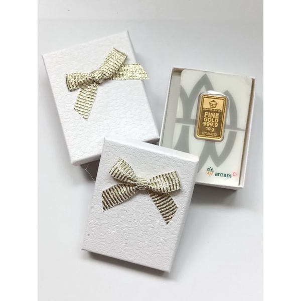 

gift box "antam dan hartadinata