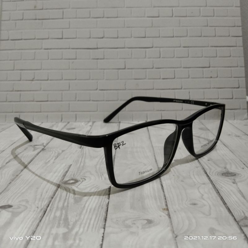 Kacamata Frame Sporty PORSCHE DESIGN P8228