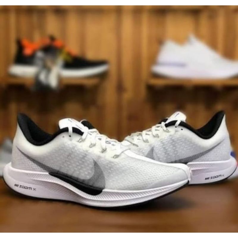 sepatu pria Nike Zoom Pegasus 35 Turbo