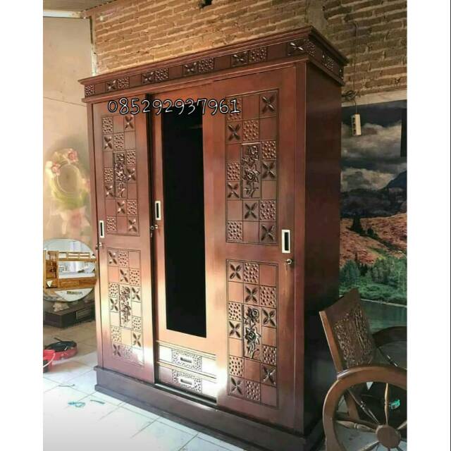 Almari pakaian jati.almari minimalis sliding.mebel jepara