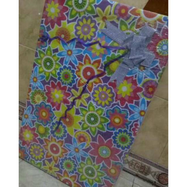 

Packing kertas kado