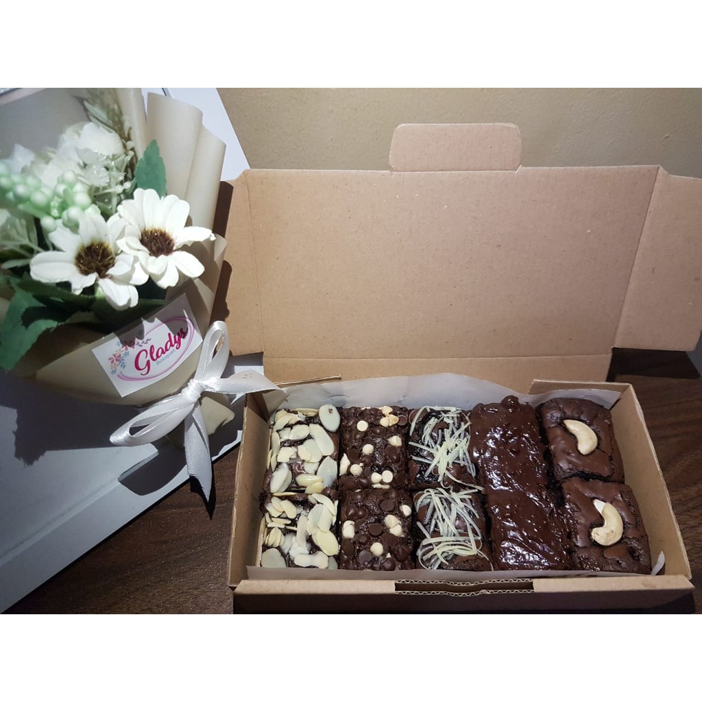 

BROWNIES by BROWNIRA - MEDIUM SIZE SEKAT