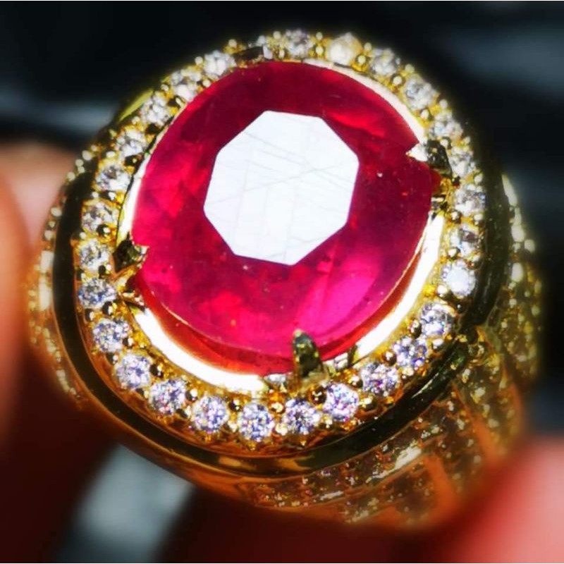 Batu Natural merah Ruby kristal
