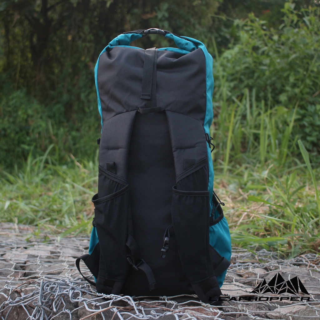 Tas Gunung Backpack Ultralight LEAFHOPPER 22 L Series LightTrack