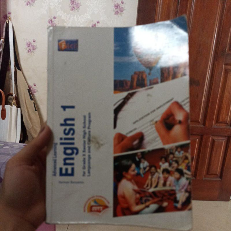 

Buku English 1 Herman Benyamin kelas 10 Penerbit Facil