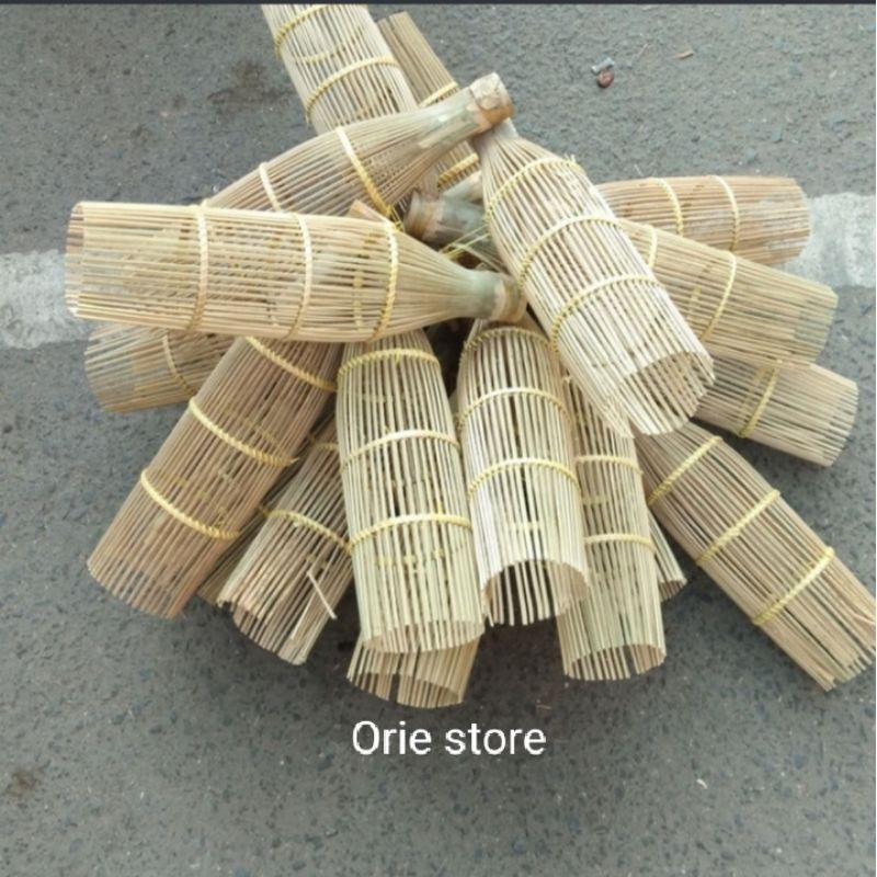 Keranjang lampu bambu unik