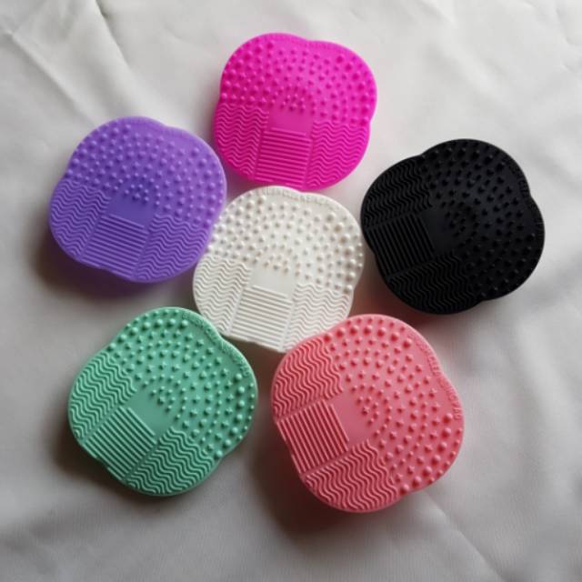 Brush Cleansing Pad