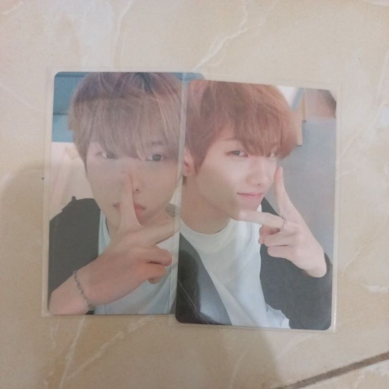 Booked Jisung YZY Hello future A set